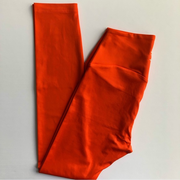 Gymshark L/XL Training Leggings & Training V Neck Sports Bra Set - Picture 5 of 10